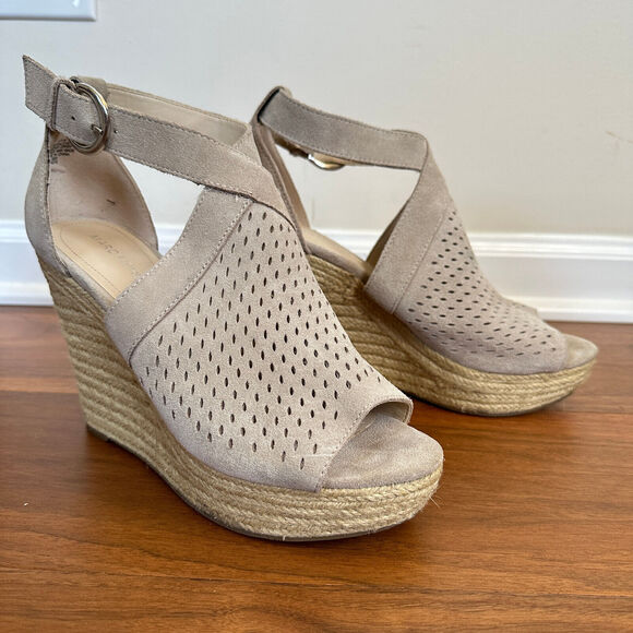 Marc Fisher Shoes - Marc Fisher HALDYA Suede Laser Wedge Platform Espadrille Sandals Size 9.5M Tan
